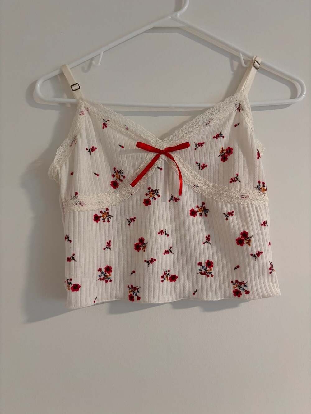 Wild Fable White Floral Lace Trim Cami Tank Top with Red Bow Size S